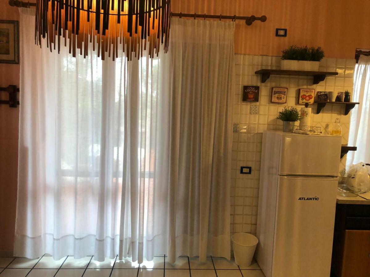 Chloe'S Apartment Acireale Ngoại thất bức ảnh