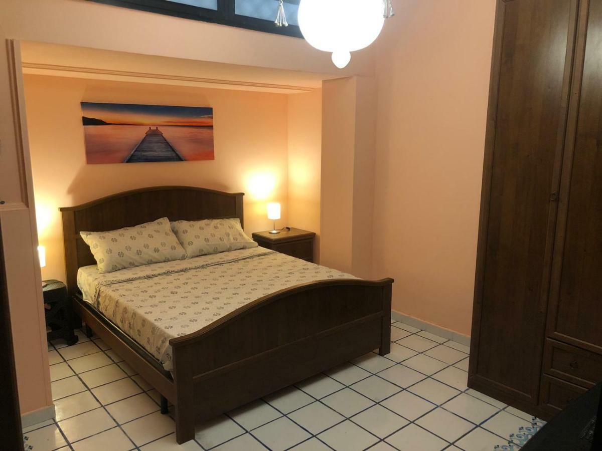 Chloe'S Apartment Acireale Ngoại thất bức ảnh